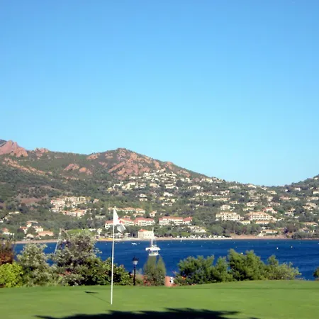 Cap Esterel Village : 2 Pieces Rez De Jardin Renove C6- 277la Saint-Raphaël
