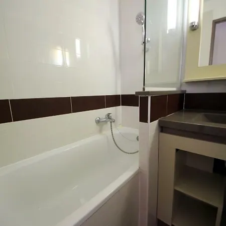 Apartamento Cap Esterel Village : 2 Pieces Rez De Jardin Renove C6- 277la